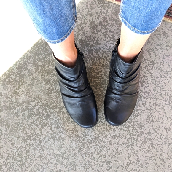 NAOT Advance Ankle Boots Handmade in Israel - Picture 3 of 15